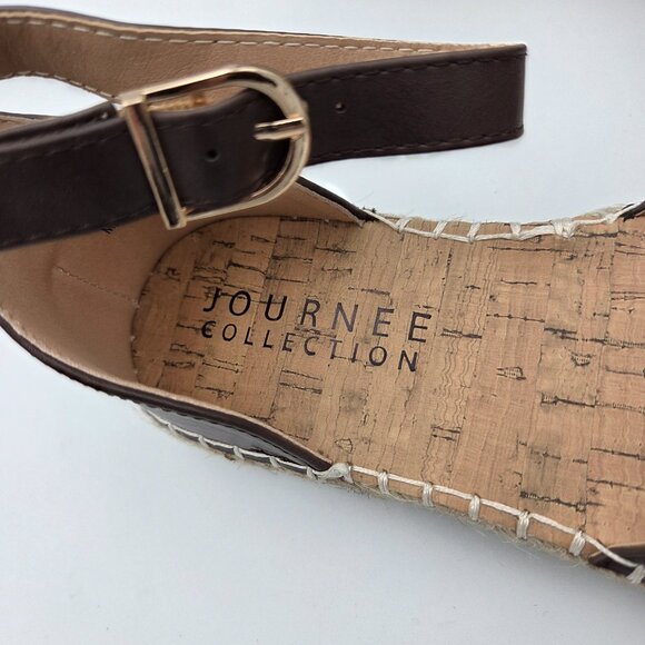 Journee Collection 7 Brown Flat Sandal w/Adjustable Ankle Strap. - Picture 3 of 4